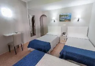 Jazmines Hotell 3*