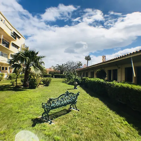 Jazmines Hotel